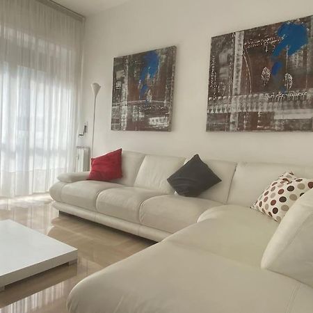 Caesar Apartment Бари Экстерьер фото
