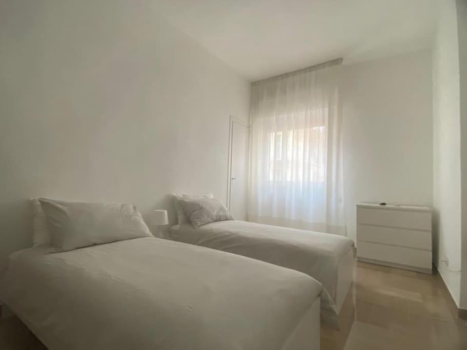 Caesar Apartment Бари Экстерьер фото